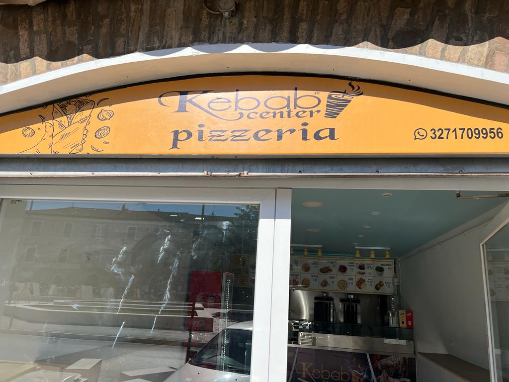 kebab center & Pizzeria