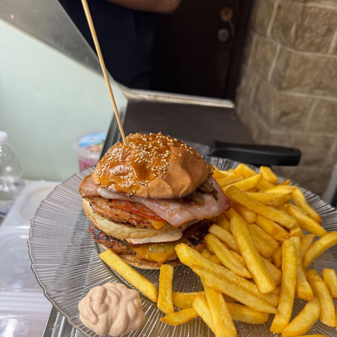 Kentia burger & drink