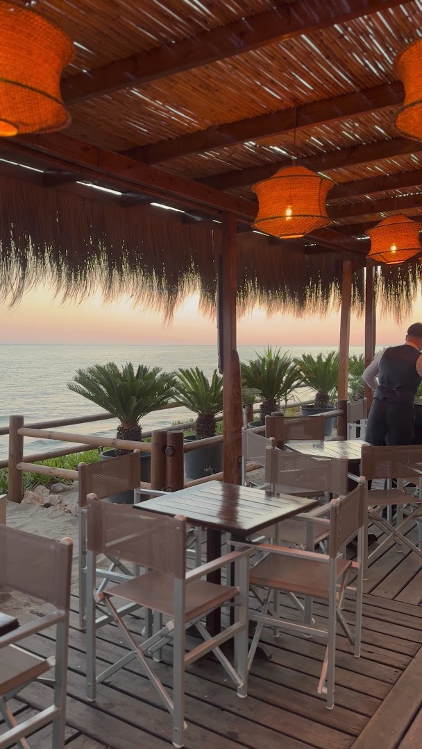 Kiosco caffè beach club