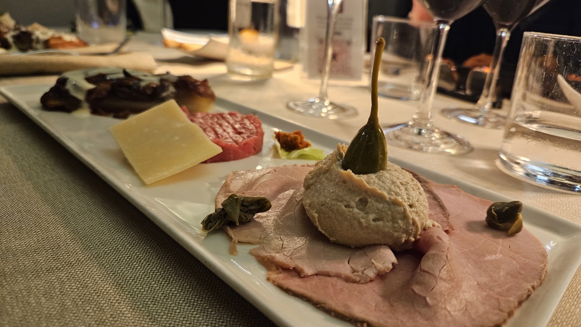 Kipling Restaurant & Wines