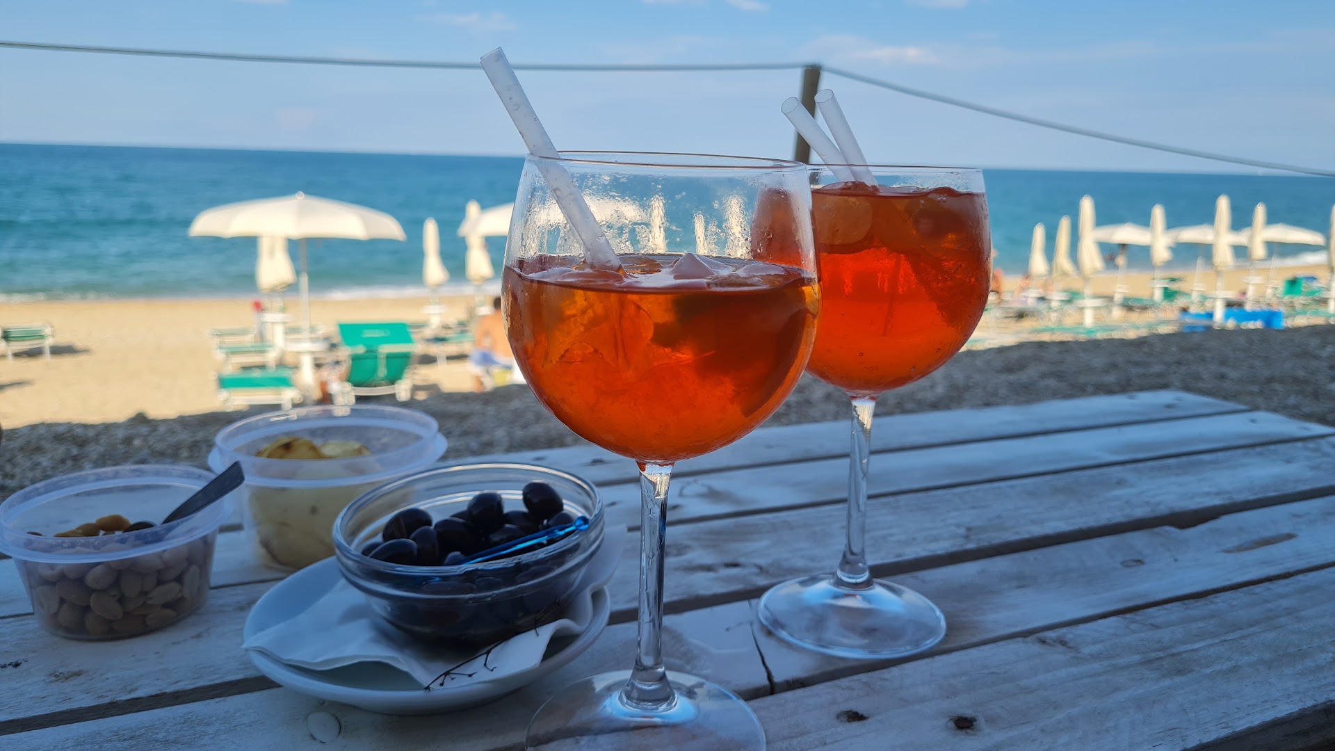 Kocònero Bar~ Beach ~ Restaurant