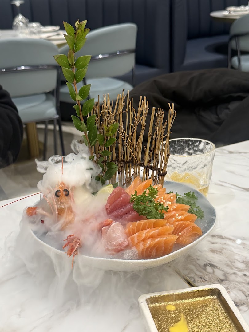 Komi Sushi fusion restaurant
