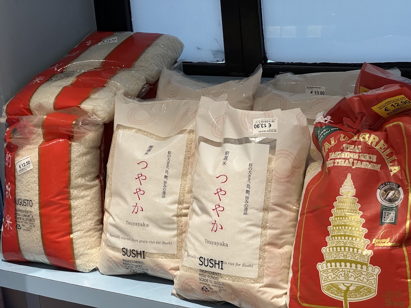 Komodo Asian Food Market