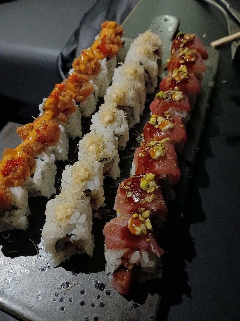 Krudo sushi fusion mixology