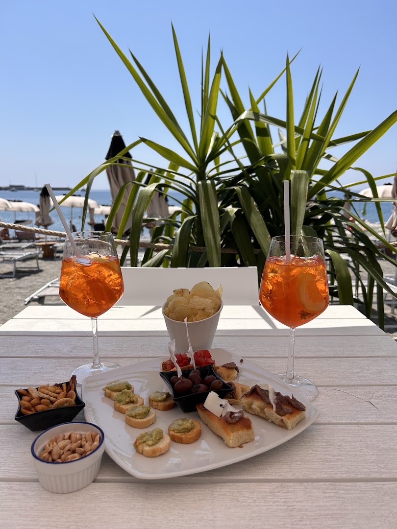 KumA Sestri Levante - spiaggia attrezzata