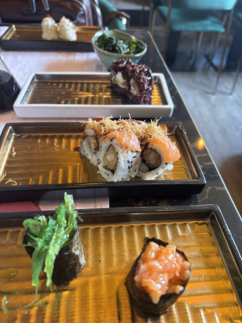 KURA SUSHI