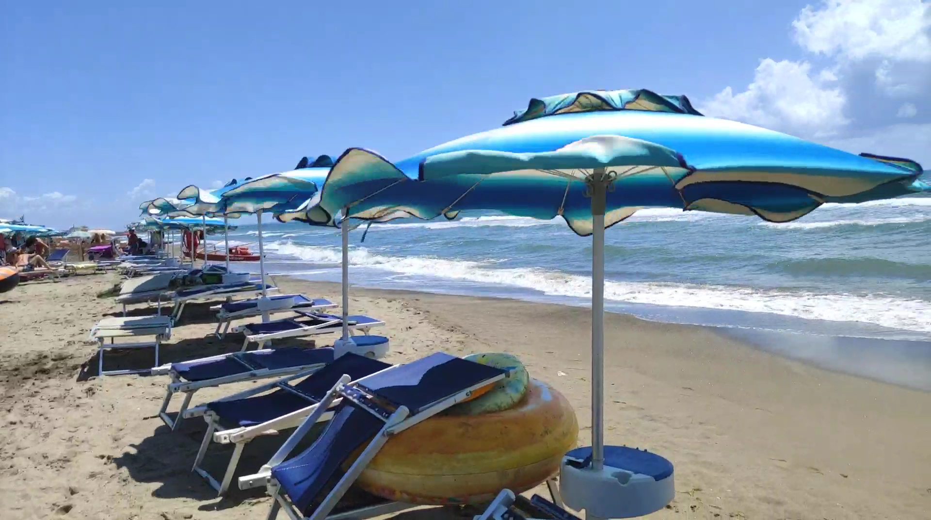 Kusi Beach Club - Latina