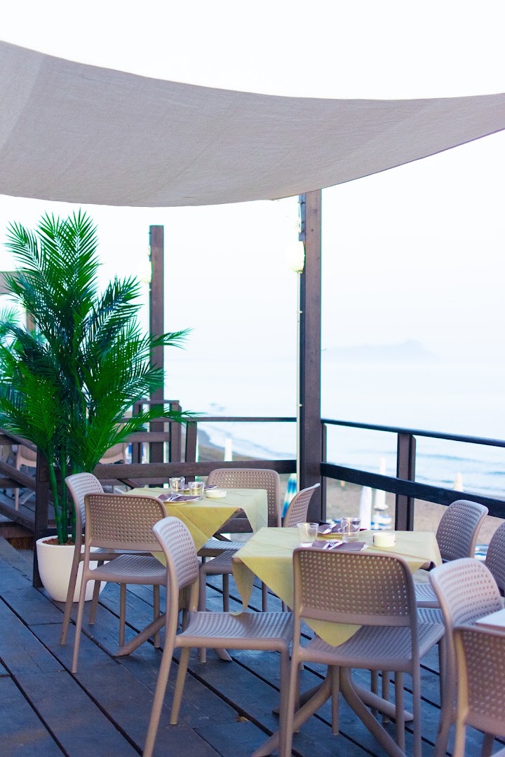 Kusi Beach Club - Latina