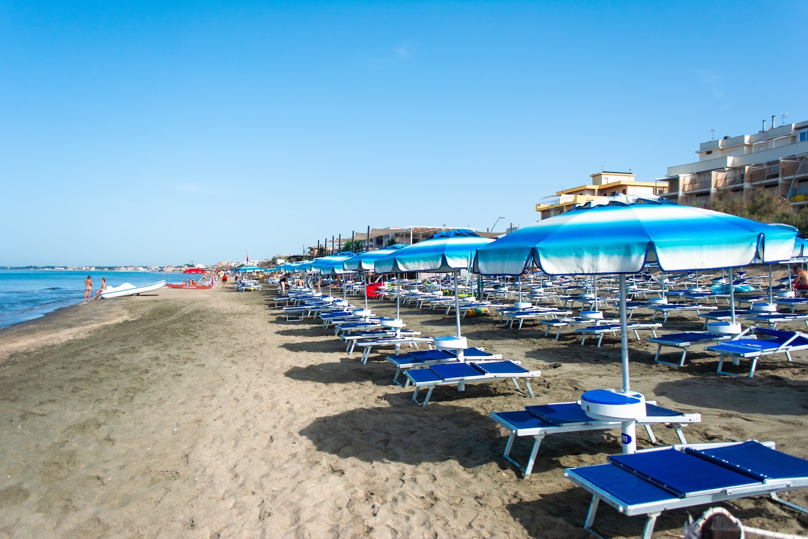 Kusi Beach Club - Latina