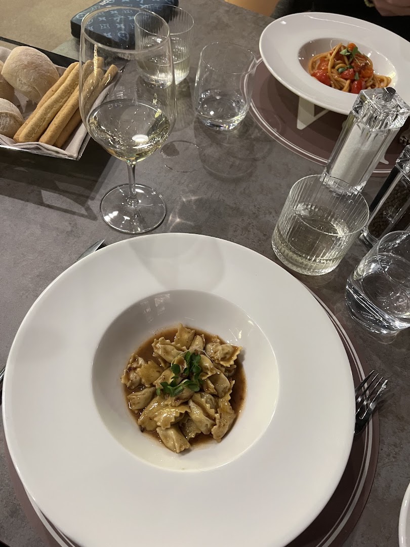 L’ Angolino Bistrot e Lounge Bar