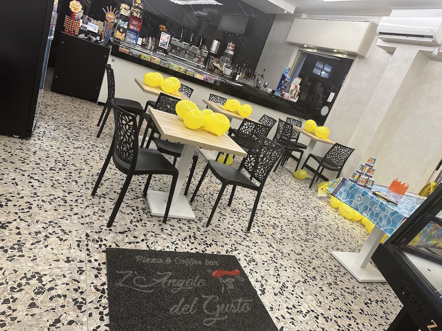 L' Angolo del Gusto-pizza&coffee bar
