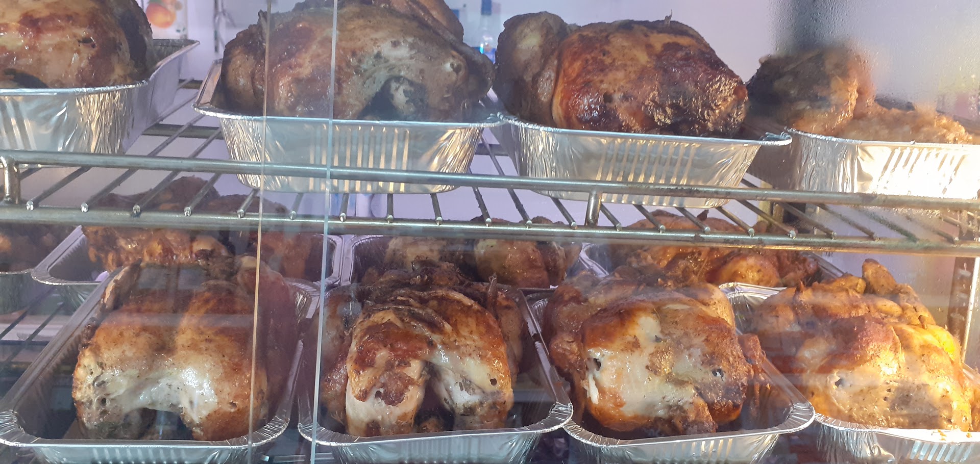 L' ANGOLO DELLA BONTÀ Macelleria Salumeria Alimentari Frutta e Verdura Rosticceria