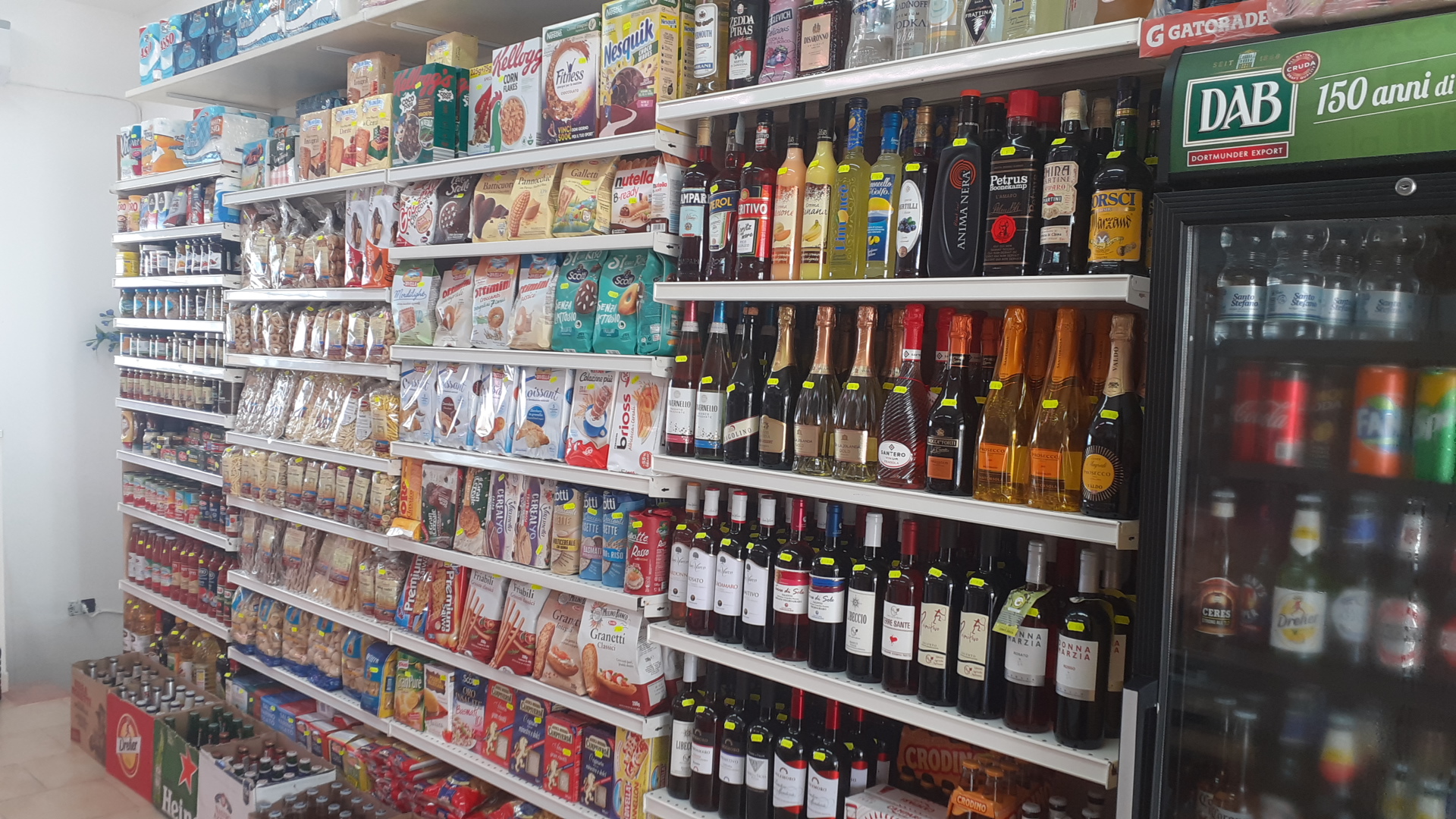 L' ANGOLO DELLA BONTÀ Macelleria Salumeria Alimentari Frutta e Verdura Rosticceria