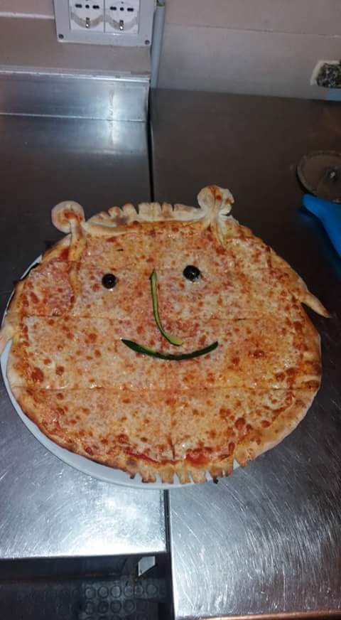 L Angolo della pizza