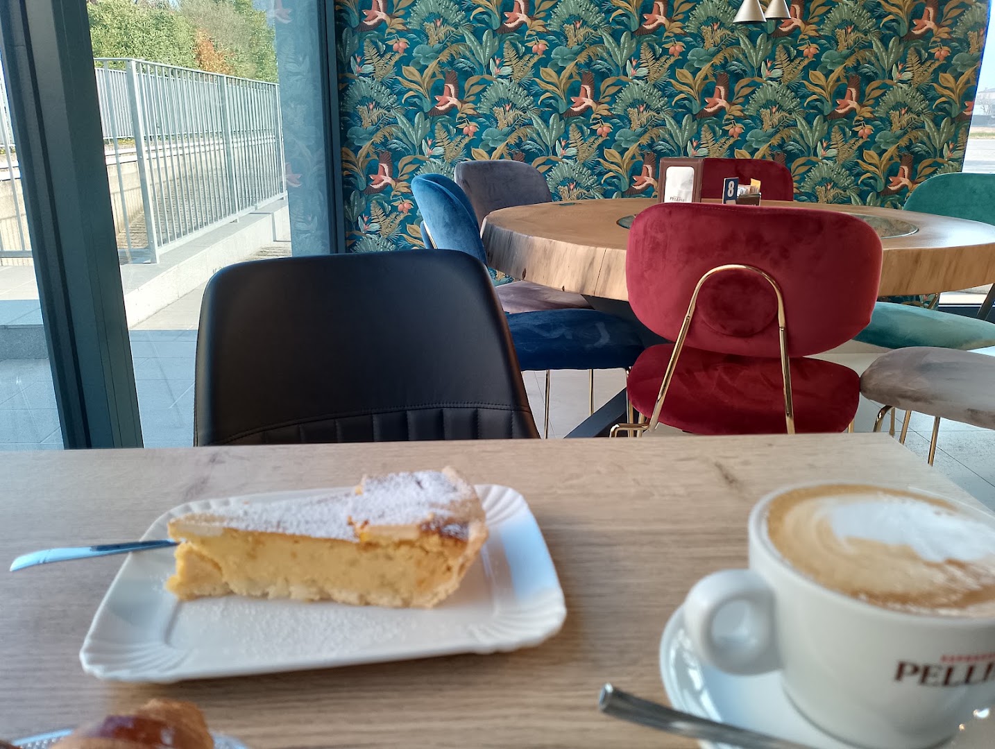 L' Ap74 - Coffee, Drink & Food