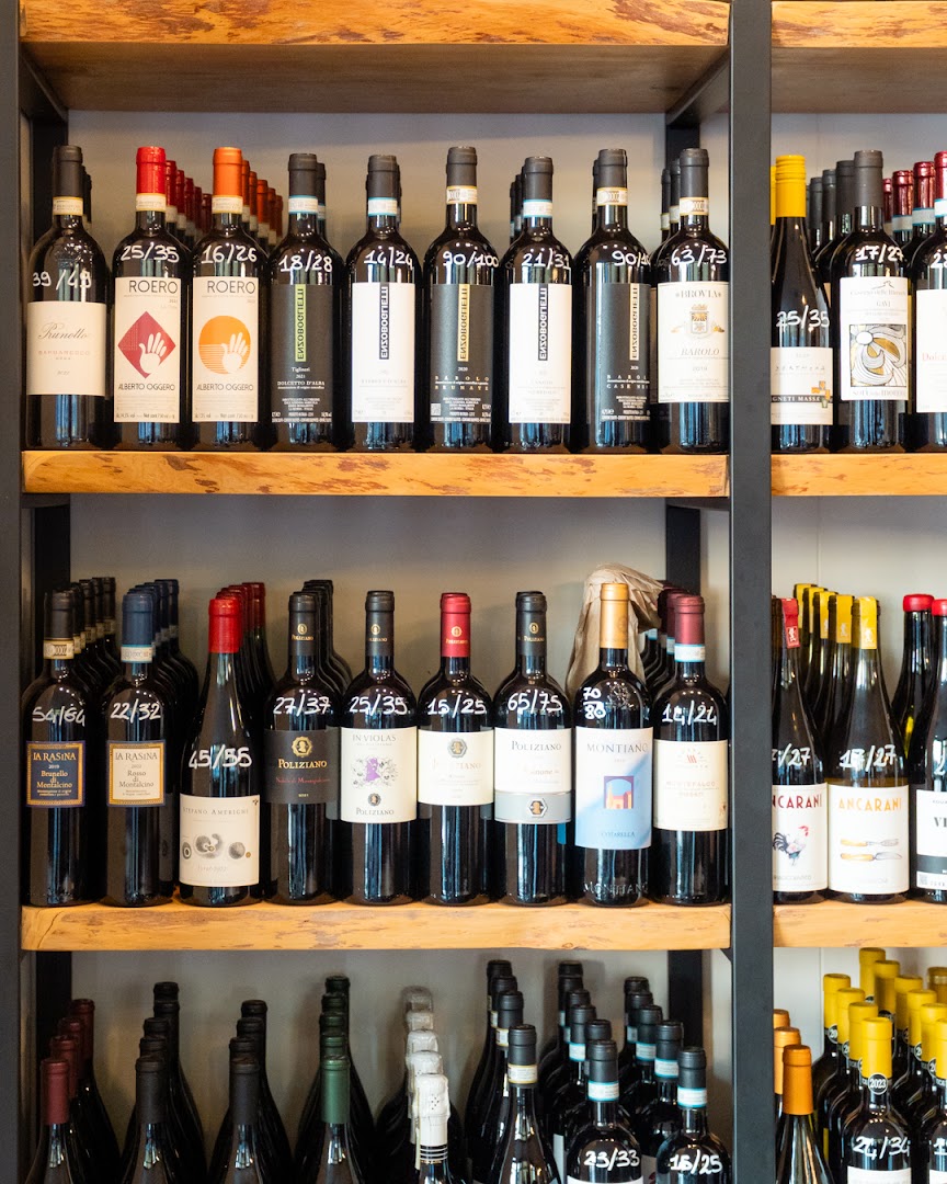 La Barrique Enoteca & Wine Bar