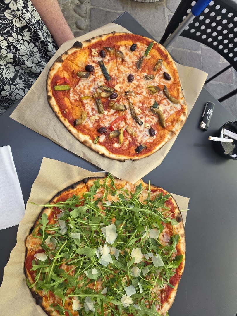 LA BELLA pizza