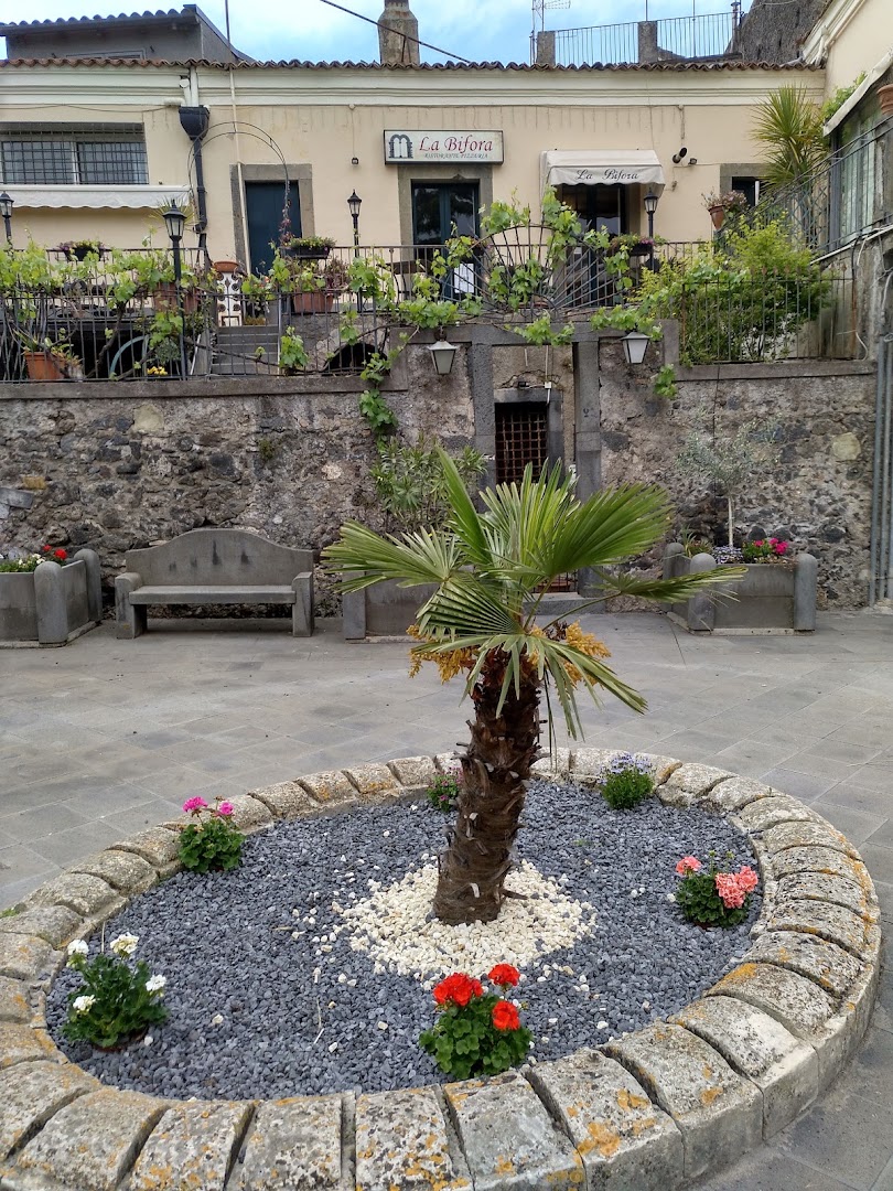 La Bifora