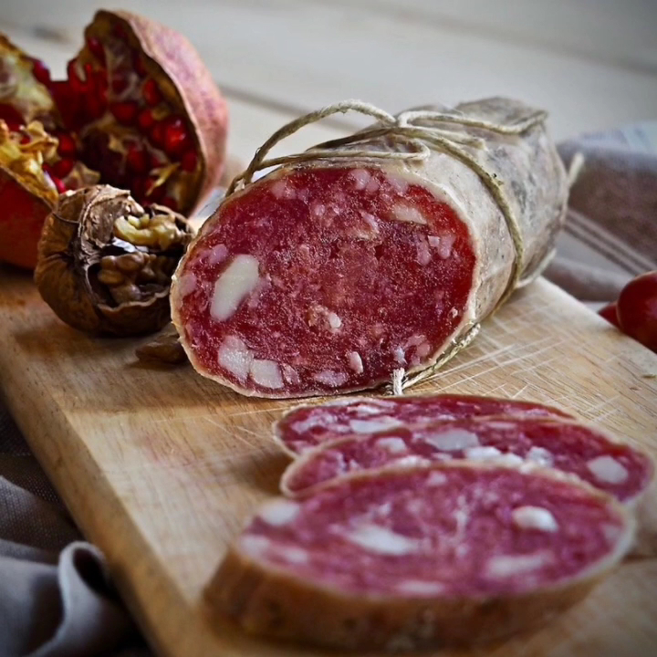 La buteiga taglieri e bicchieri