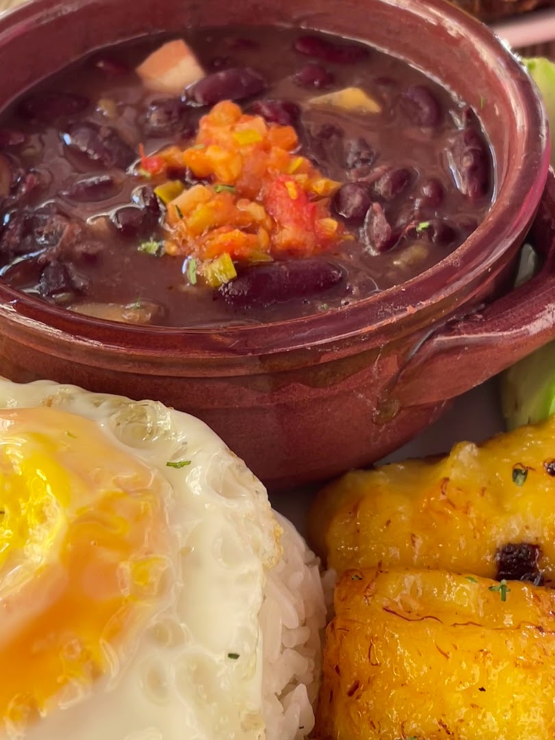 LA CABAÑA DEL SABOR ECUADOR-COLOMBIA