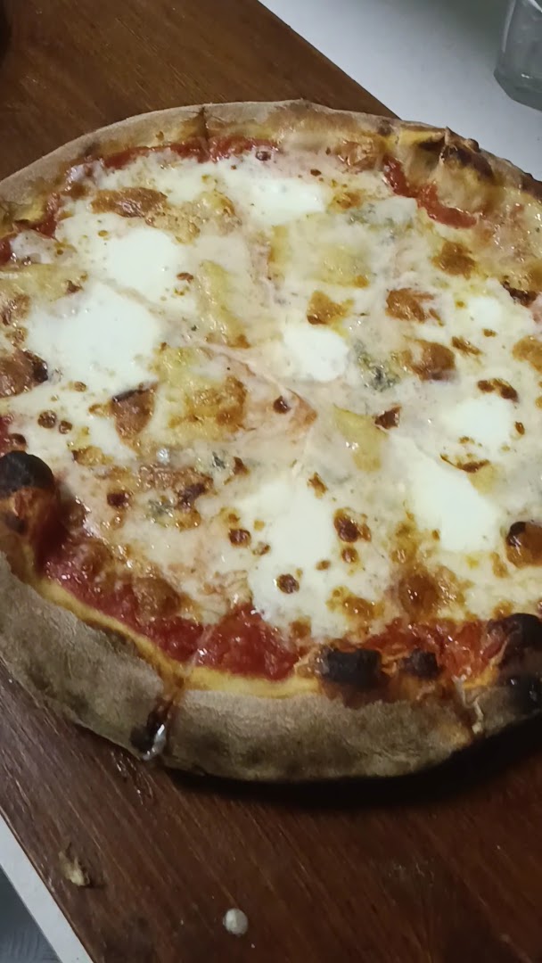 La Cabaña focacceria pizzeria