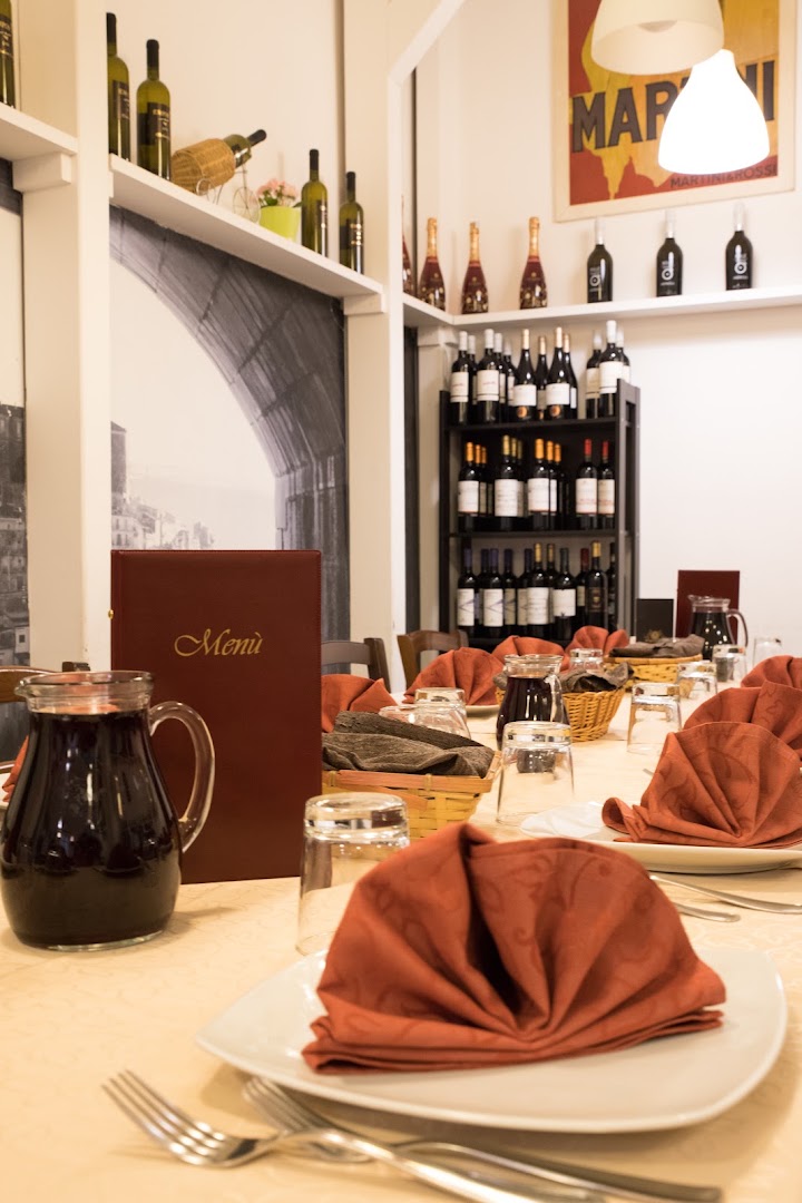La Cantina Pizzeria Trattoria