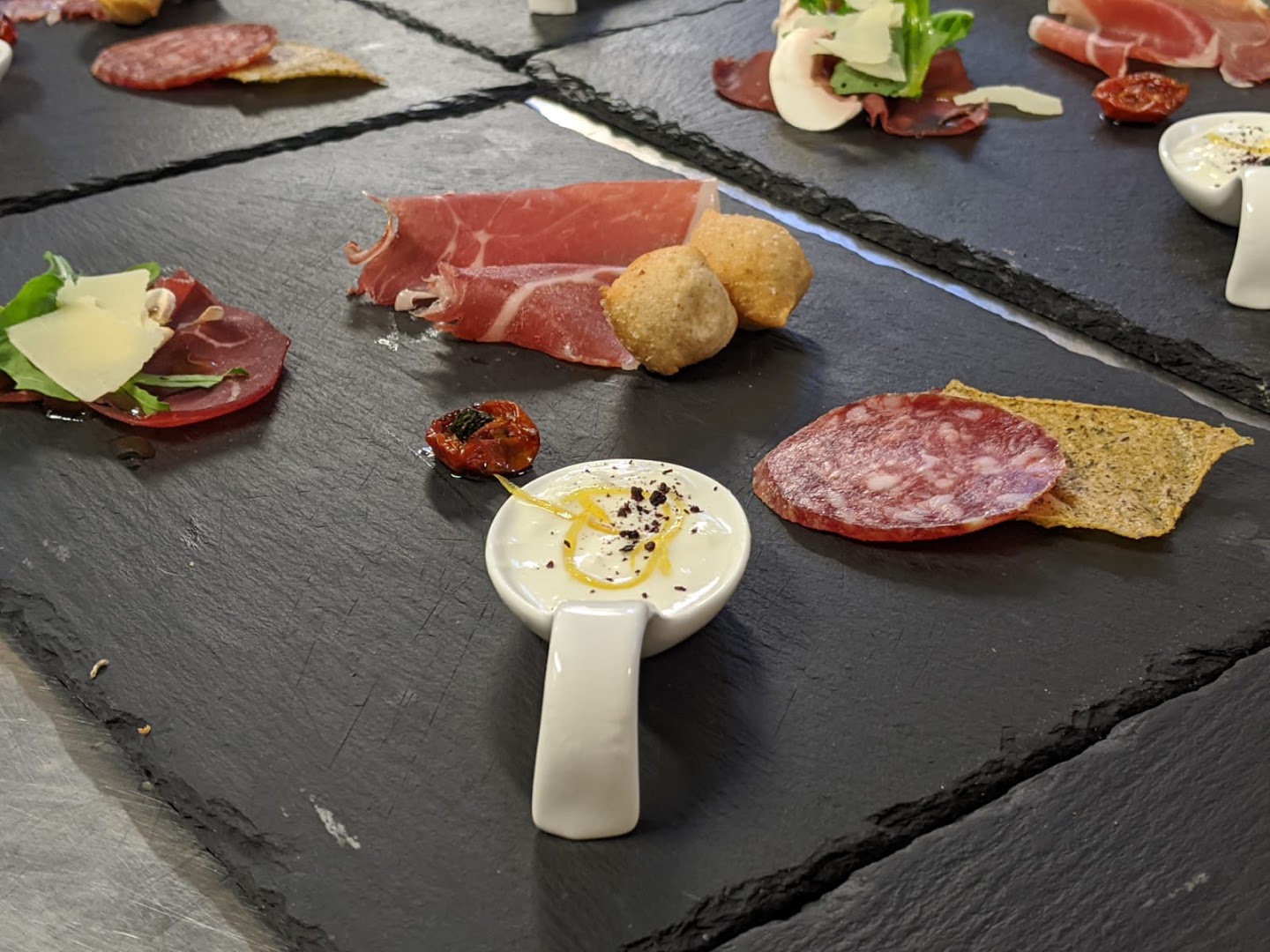 La Cantinella Restaurant-Hotel