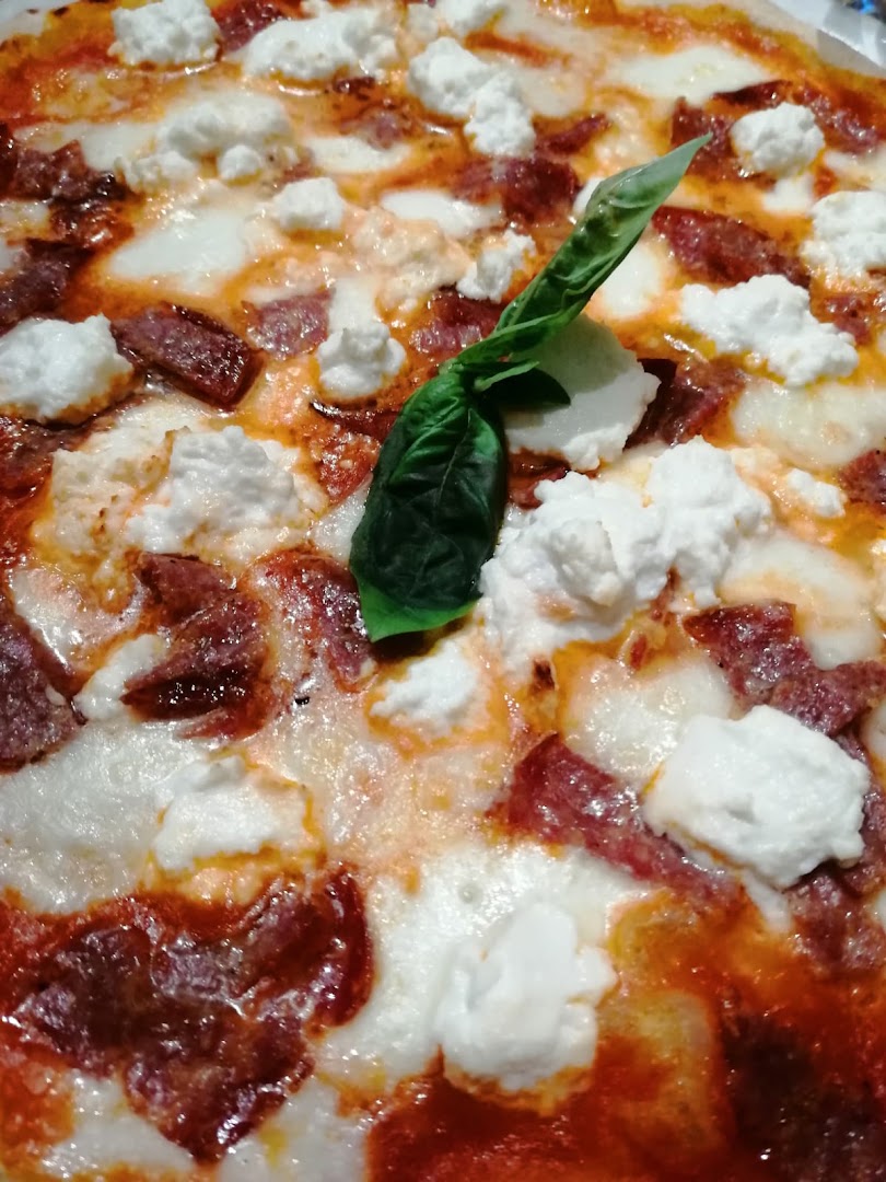 La Cantinella, Apice