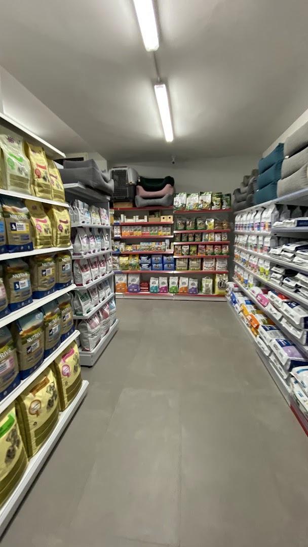 La casa di mya maxi store srl