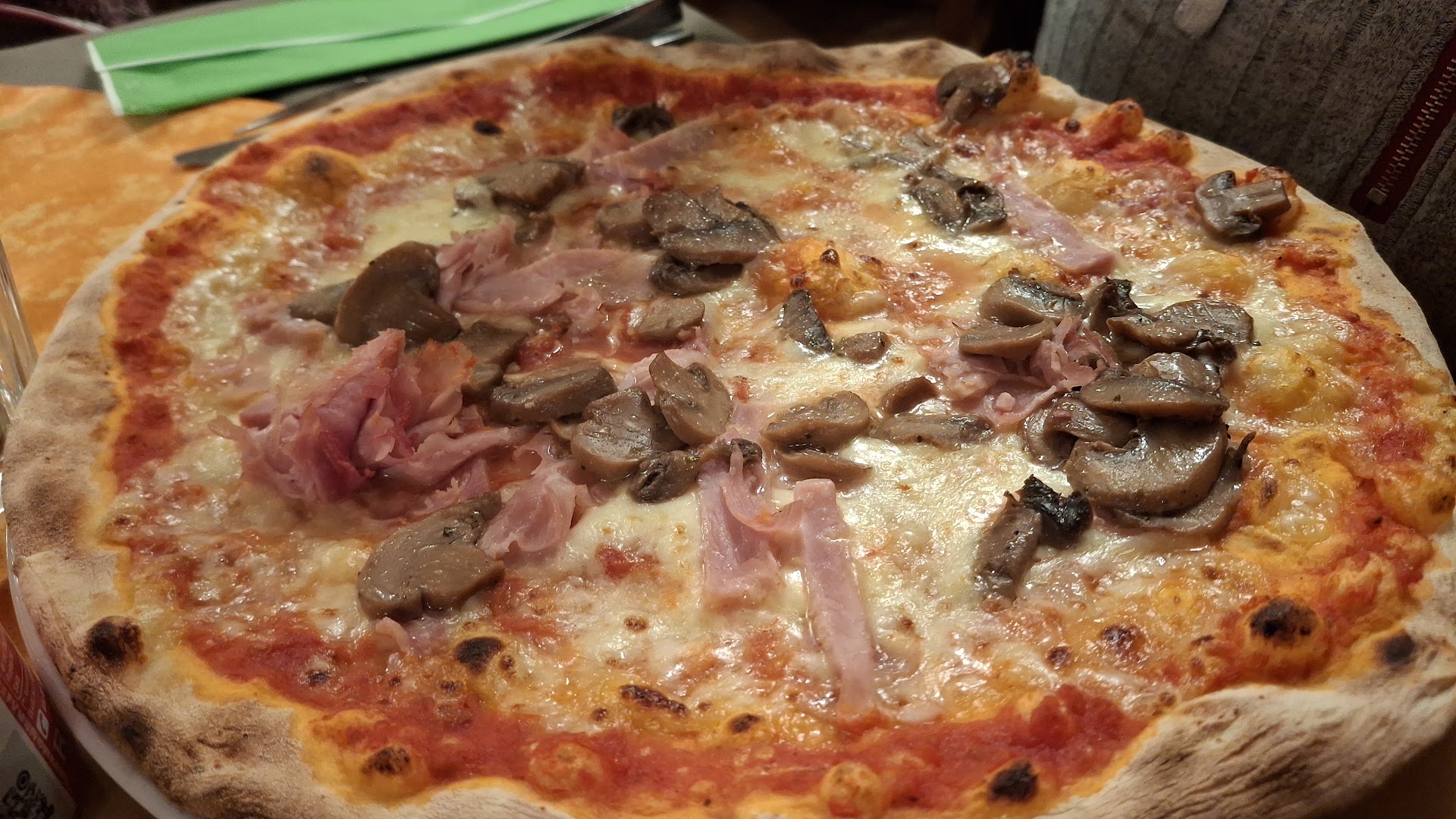 La Casara Pizzeria Birreria