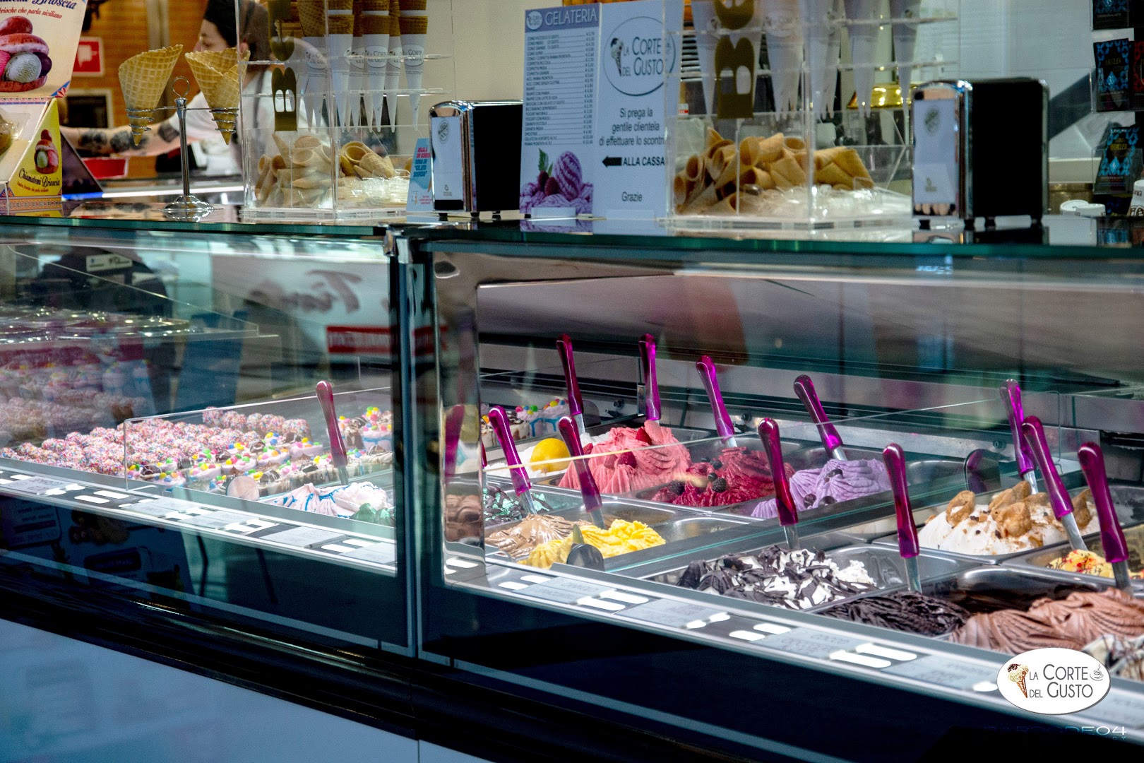 La Corte del Gusto (2° piano) gelateria/caffetteria