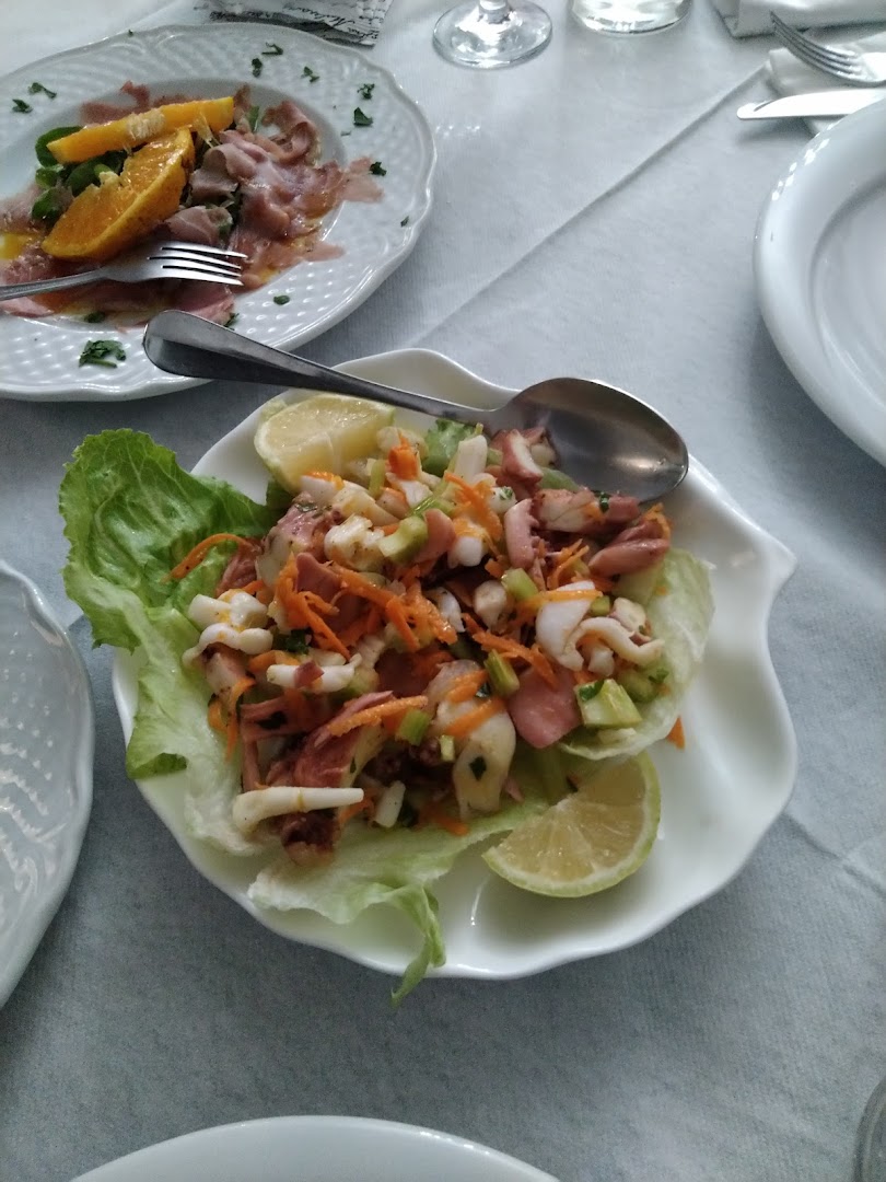 La Corte Trattoria & Pizzeria Bakery