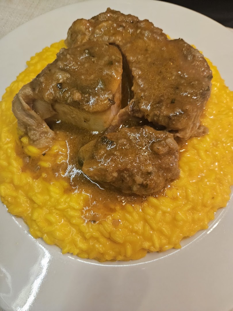 La Cucina di Via Zucchi, Ristorante e Pinseria