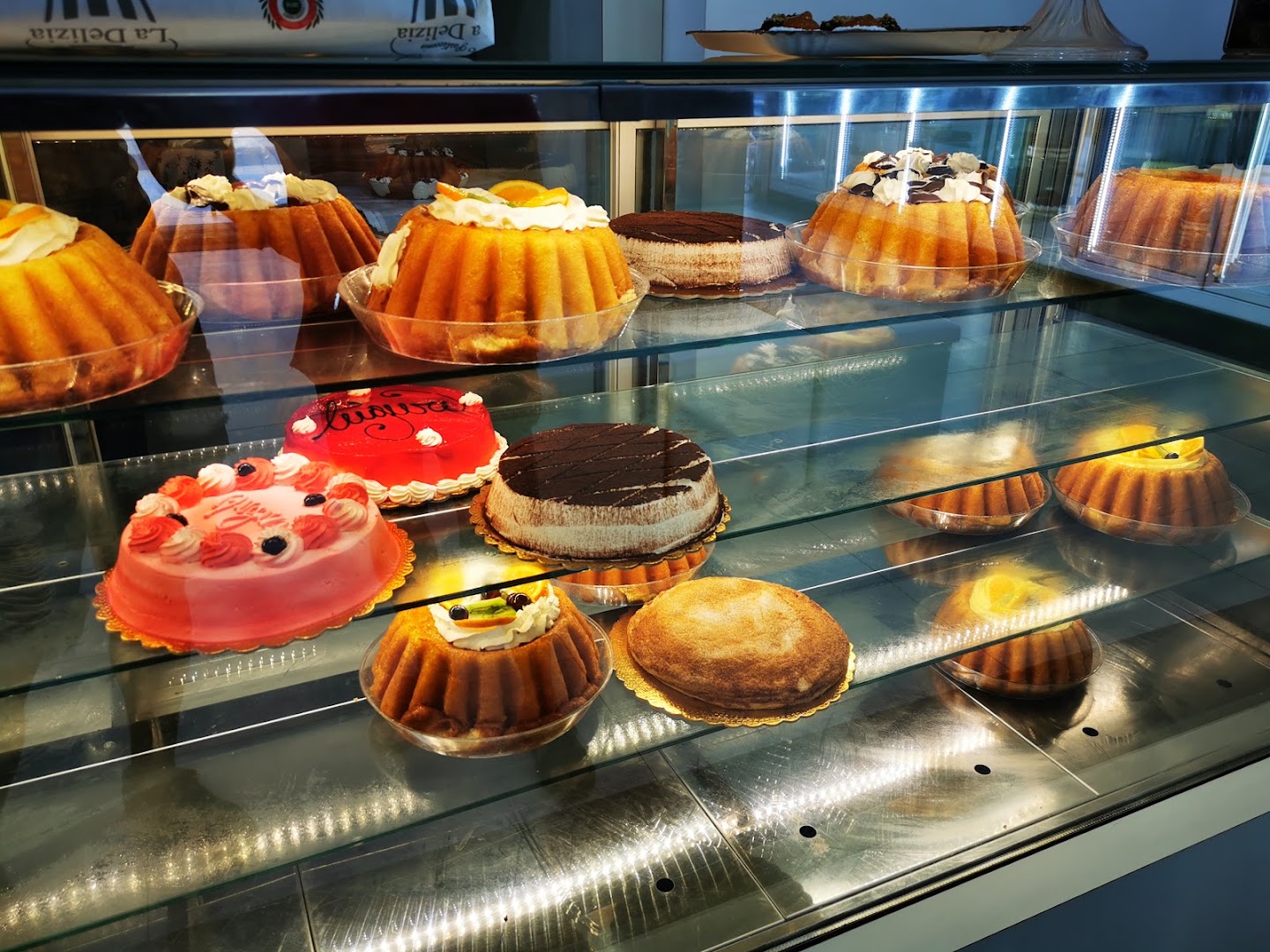 La Delizia Pasticcerie, Casapesenna