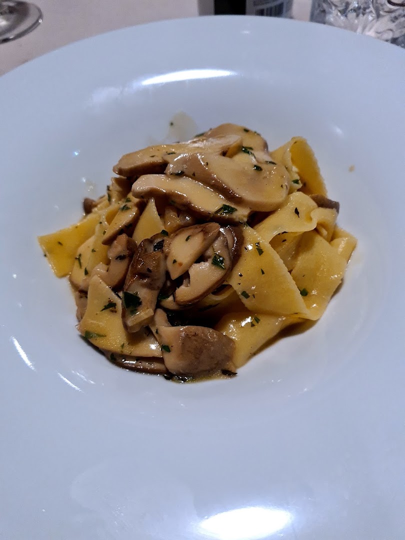 La Divina Pizzeria Gourmet