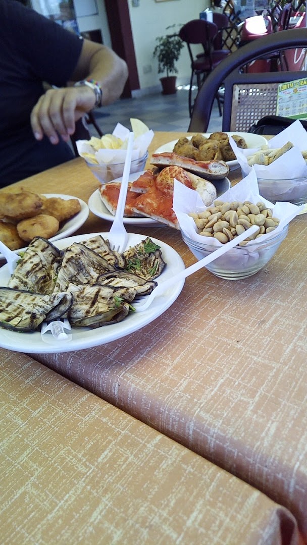 La Dolce Vita ( Bar, Pizzeria forno a legna )