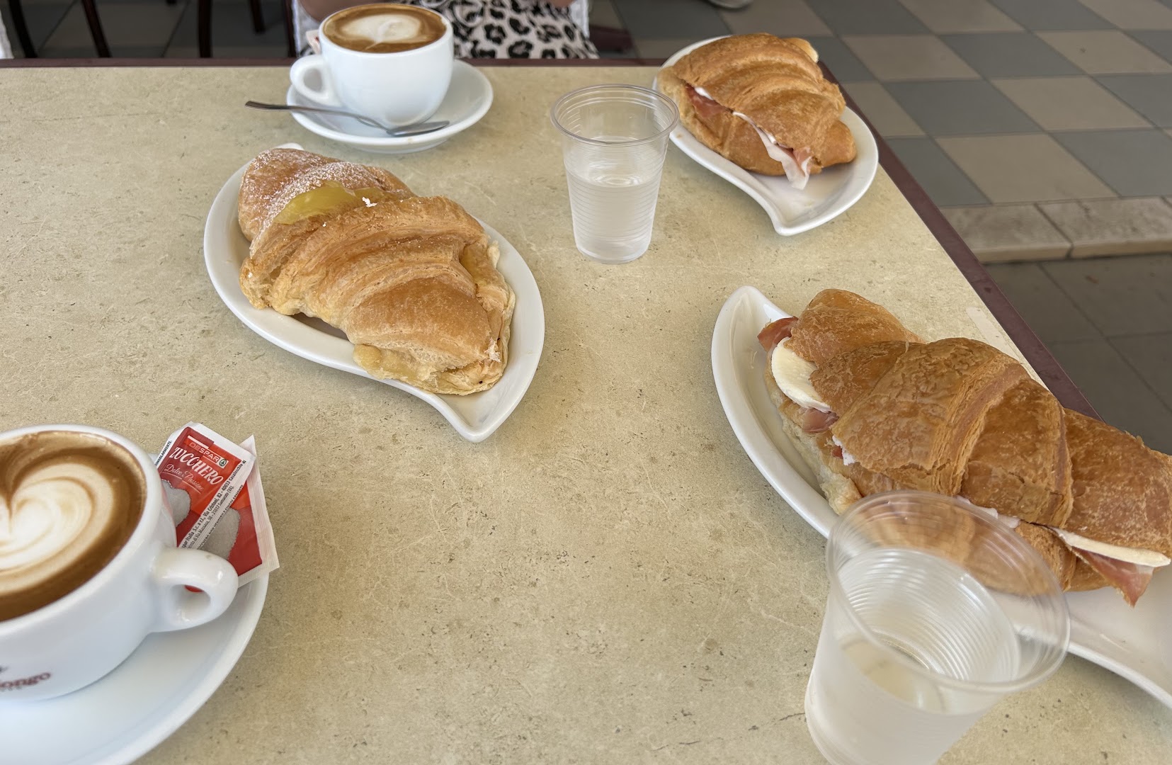 La Dolce Vita ( Bar, Pizzeria forno a legna )