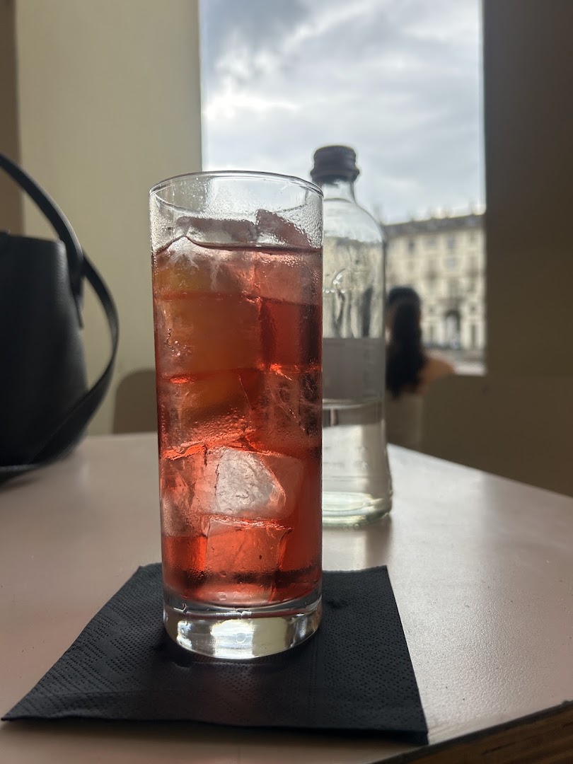La Drogheria - Food and Drink