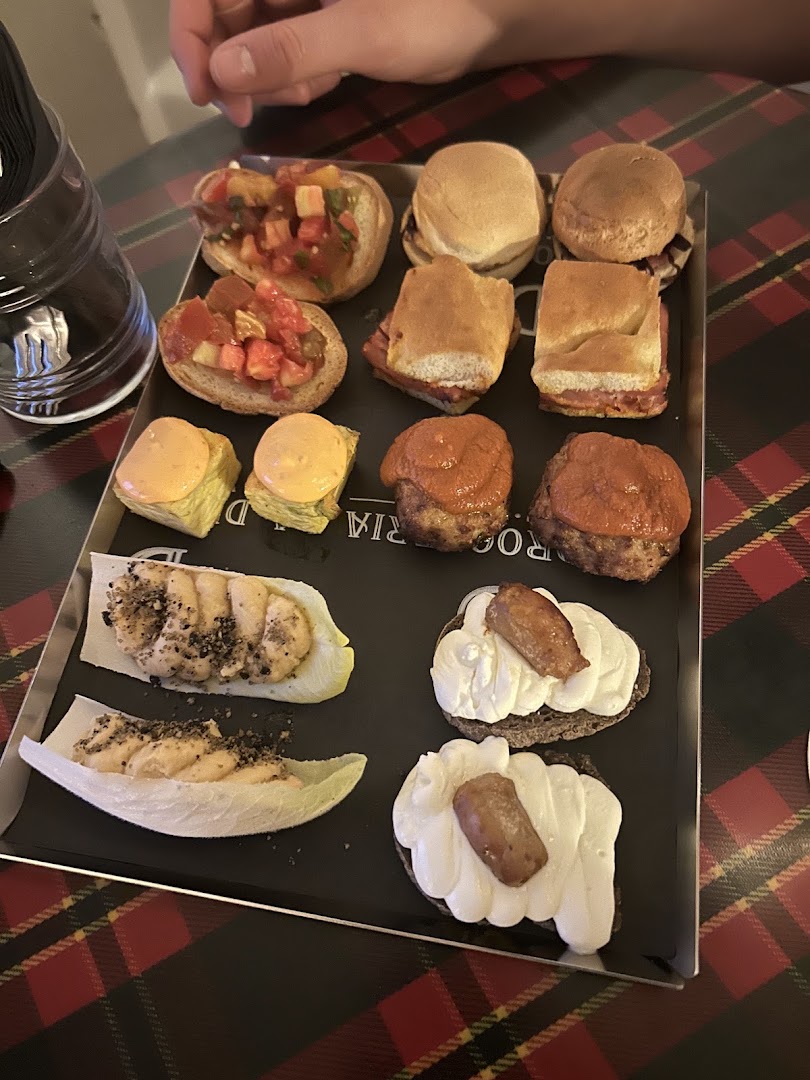 La Drogheria - Food and Drink