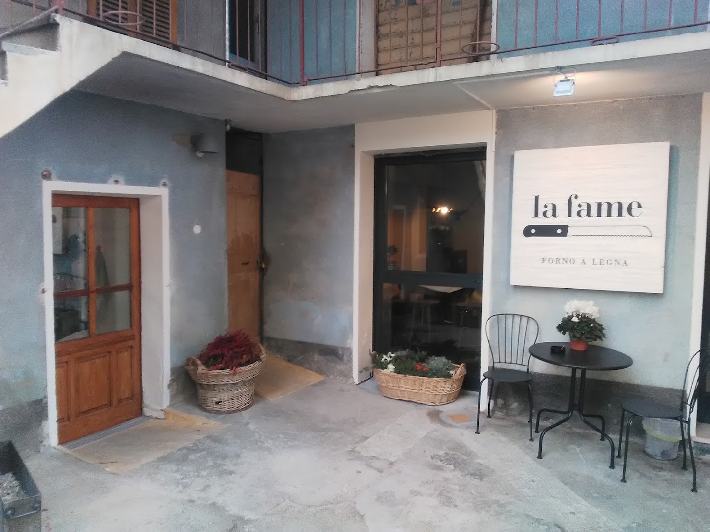 La fame - forno a legna