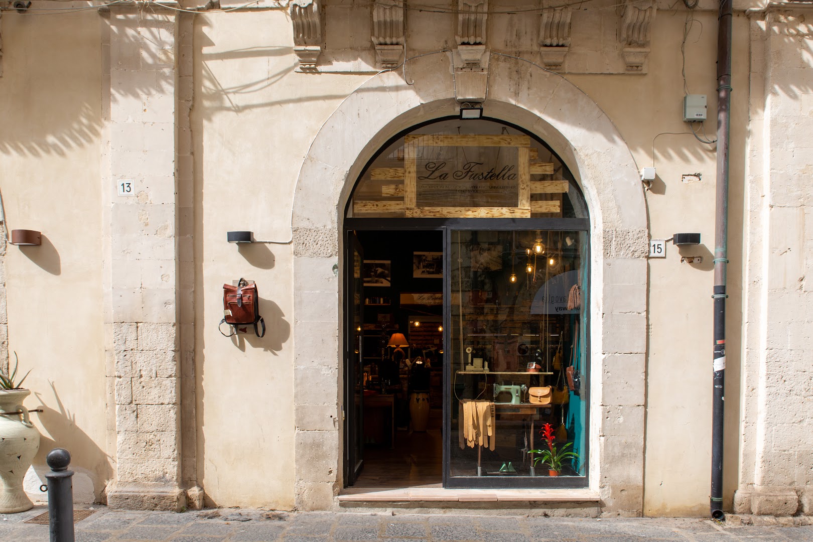LA FUSTELLA