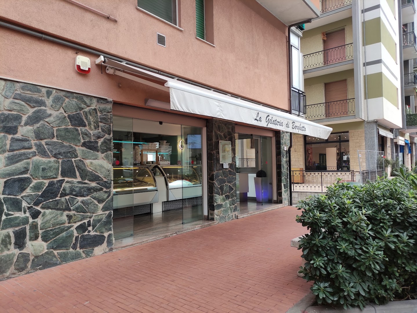 La Gelateria di Borghetto