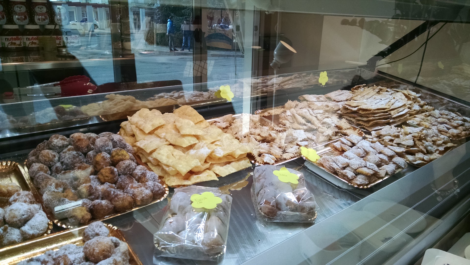 La Gelateria e Caffetteria di Giulia, Due Carrare