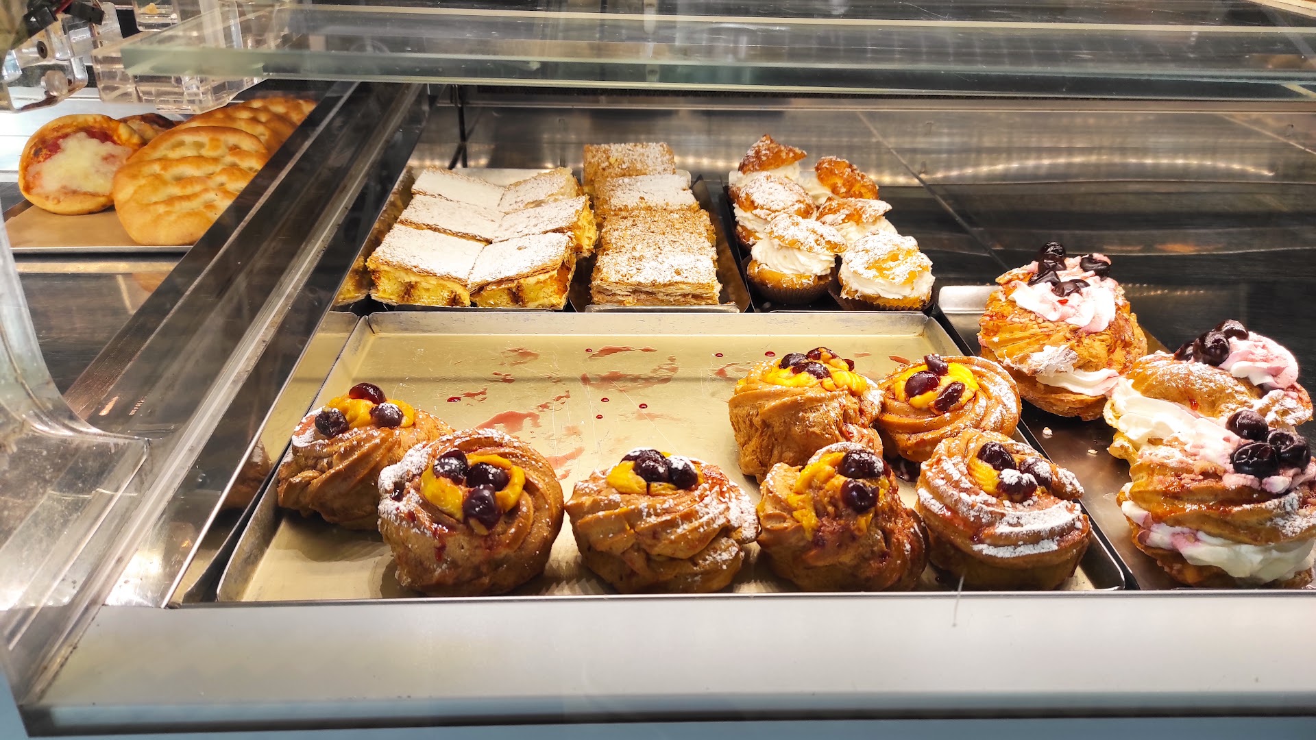 La Genuina | Pasticceria Caffetteria