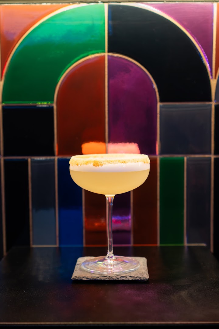 La Iosa - Drink & Laugh, Taste & Love