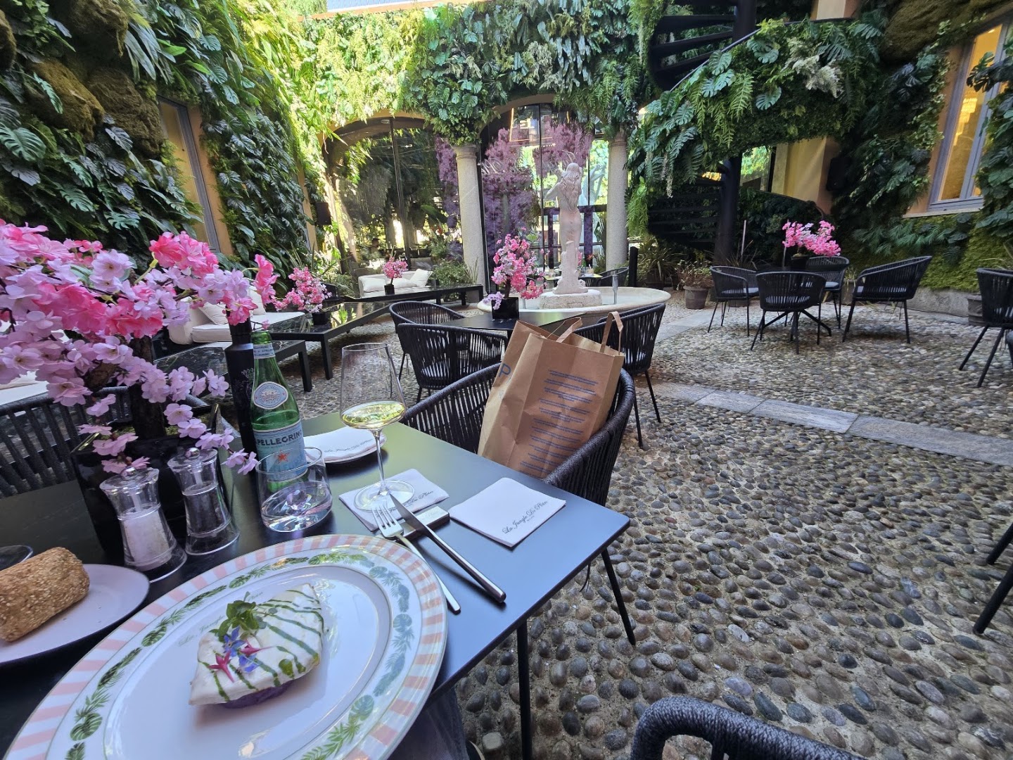 La Jungle De Plein - Bistrot & Garden