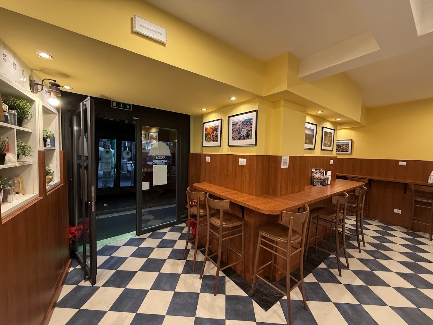 LA LEGGERA Pizzeria Restaurant - Piazza Venezia