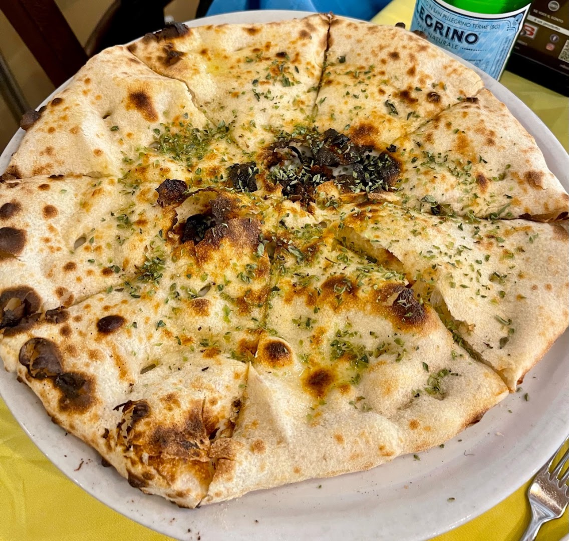 La Locanda Via G. Galliano - Ristorante Pinseria