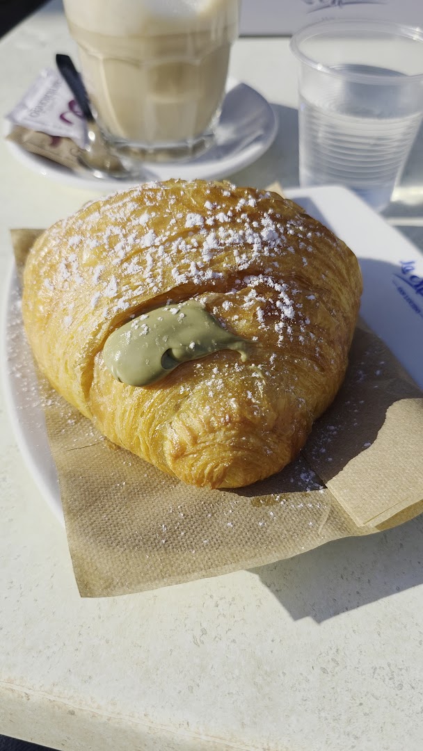 La Mandorla