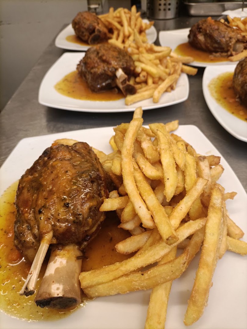 La Meccanica - Ristorante, Hamburgeria, Cocktail Bar e Birre Artigianali